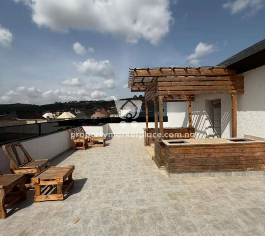Luxury 6 bedroom detached duplex with swimming pool