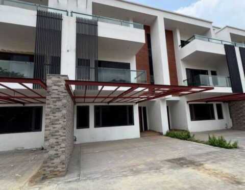 Spacious 4 bedroom terrace duplex with a swimming pool