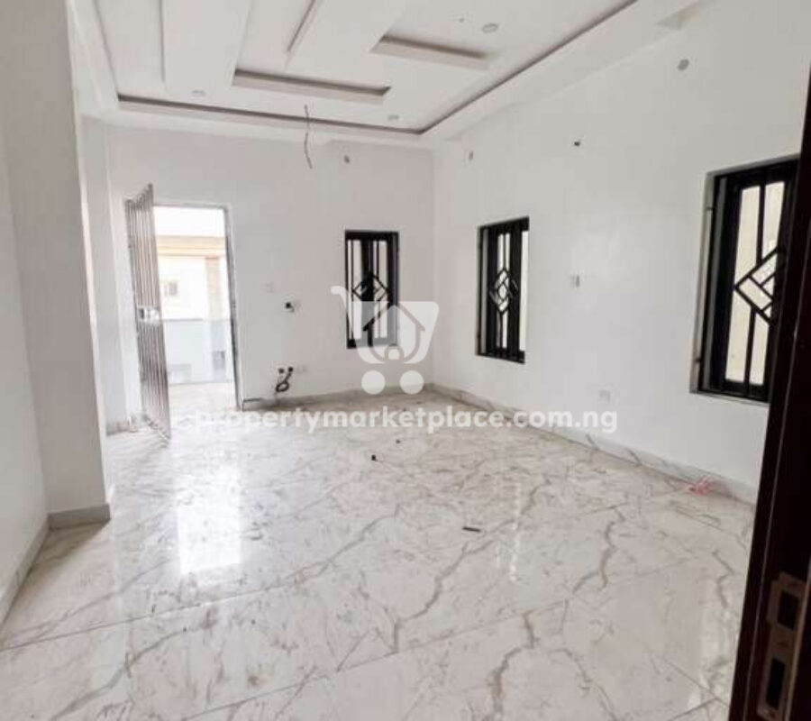 Automated 5 bedroom terrace duplex with a room Bq