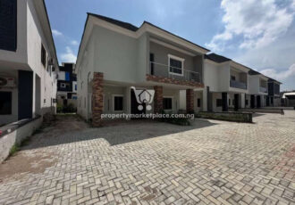 Nicely finished 4 bedroom detached duplex in a nice area