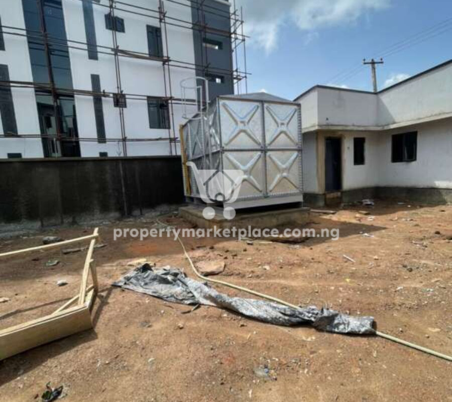 Luxurious 4 bedroom terrace duplex with a room Bq