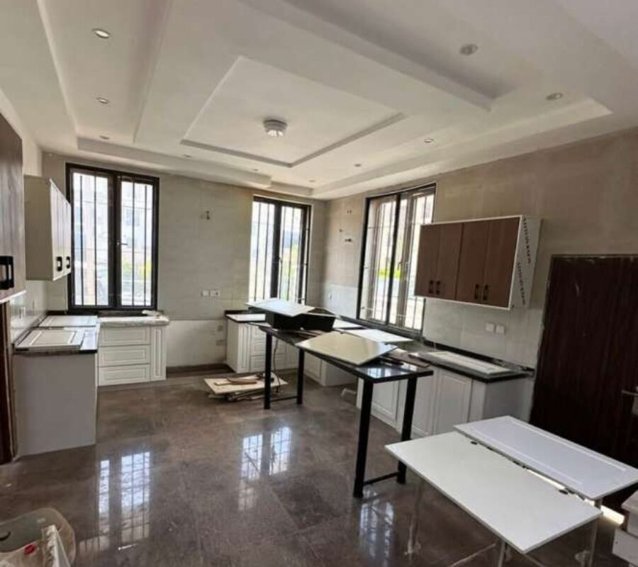 Luxury 6 bedroom detached duplex with open rooftop