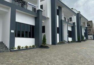 Luxurious 4 bedroom detached duplex with a room Bq