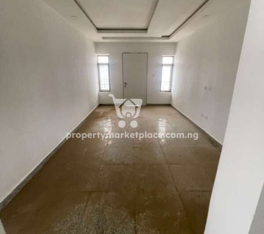 Solidly built 6 bedroom detached duplex with swimming pool