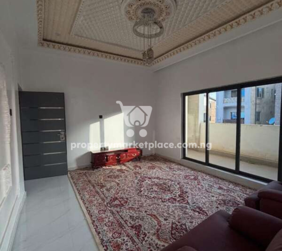 Nicely finished 5 bedroom detached duplex in a nice area
