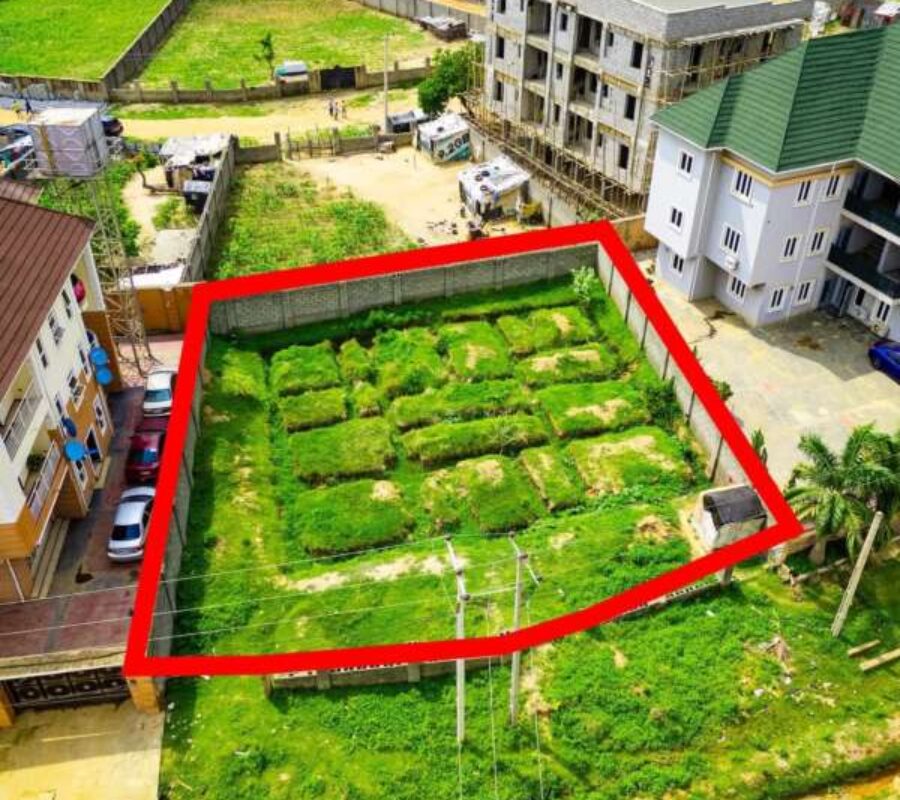 Residential land measuring 799 Sqm in a buildable area