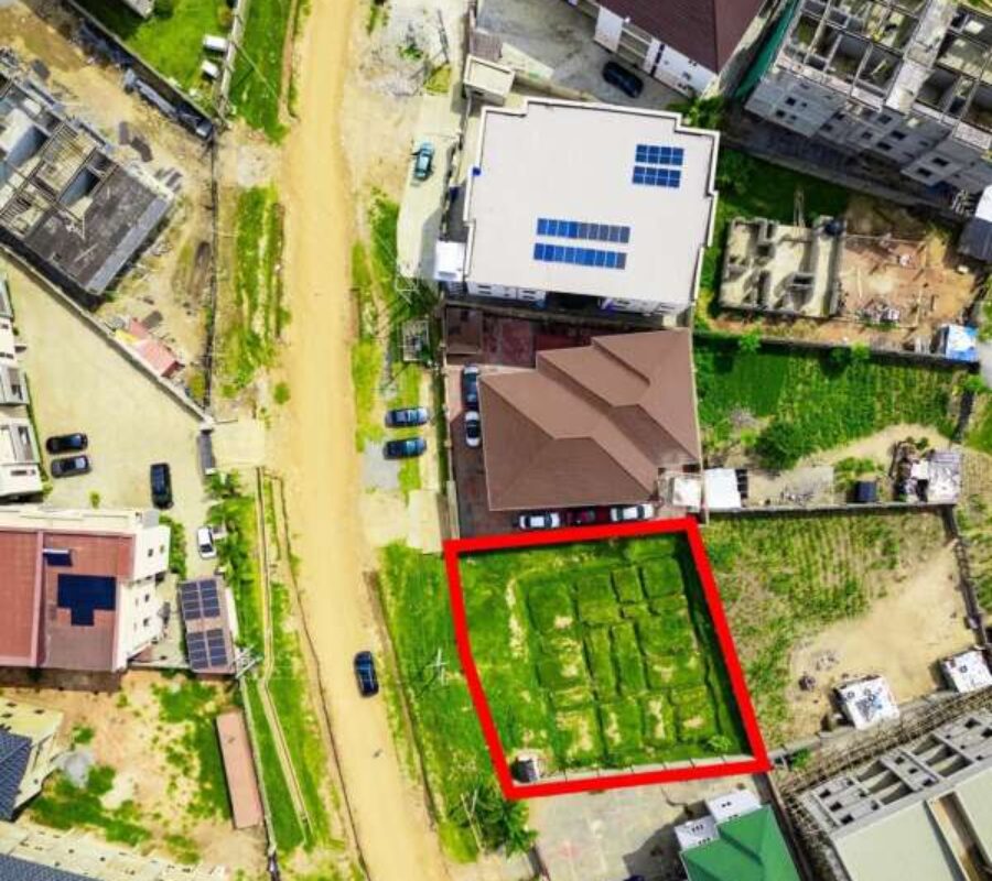 Residential land measuring 799 Sqm in a buildable area