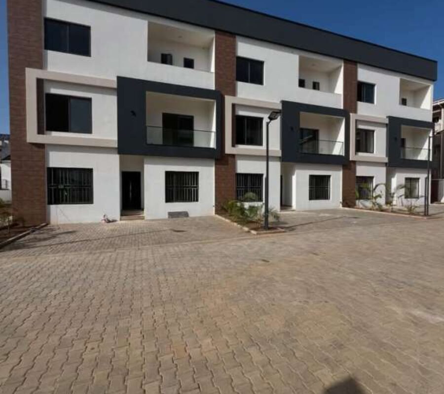 Exquisite 5 bedroom terrace duplex with Bq (unfurnished)