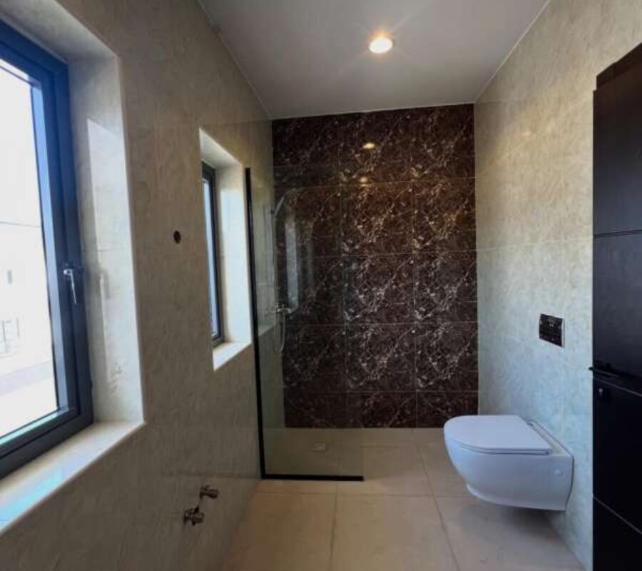 Exquisite 5 bedroom terrace duplex with Bq (unfurnished)