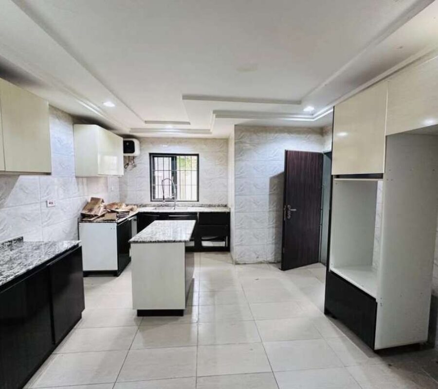 Superbly finished 4 bedroom terrace duplex with a room Bq
