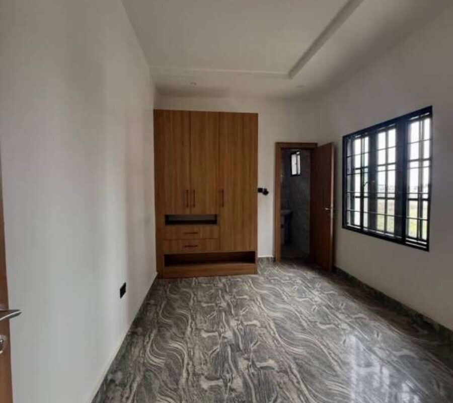 5 bedroom terrace duplex with Bq and basement