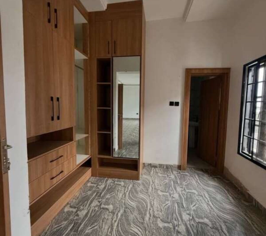 5 bedroom terrace duplex with Bq and basement