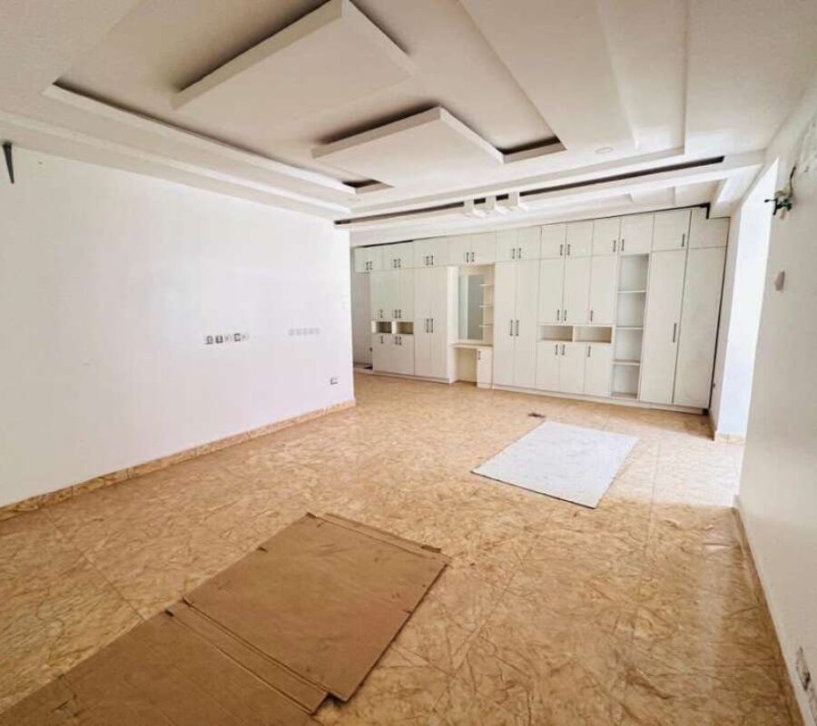 Nicely finished 4 bedroom terrace duplex with Bq