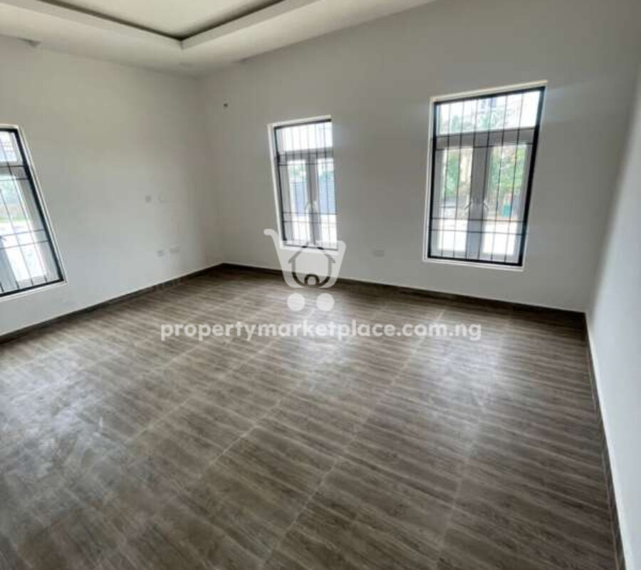 Solidly built 6 bedroom detached duplex with swimming pool