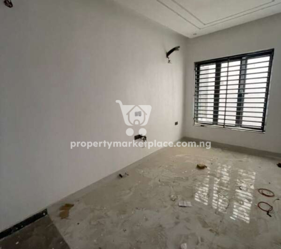 Luxurious 4 bedroom terrace duplex with a room Bq