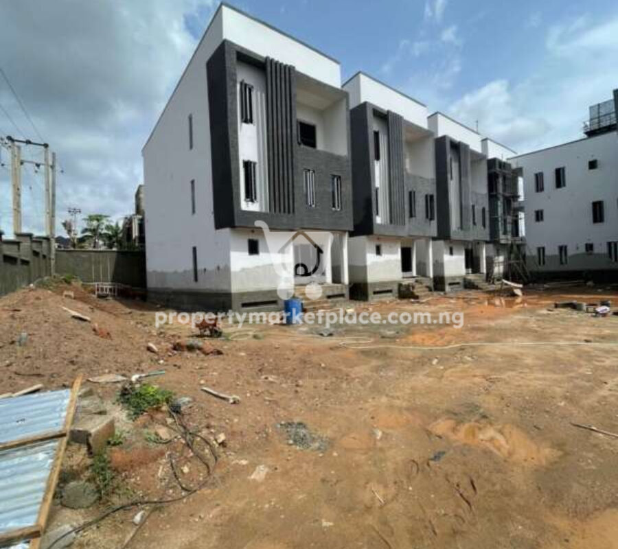Luxurious 4 bedroom terrace duplex with a room Bq