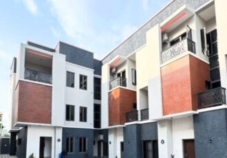 Luxury 4 bedroom terrace duplex with 3 living rooms