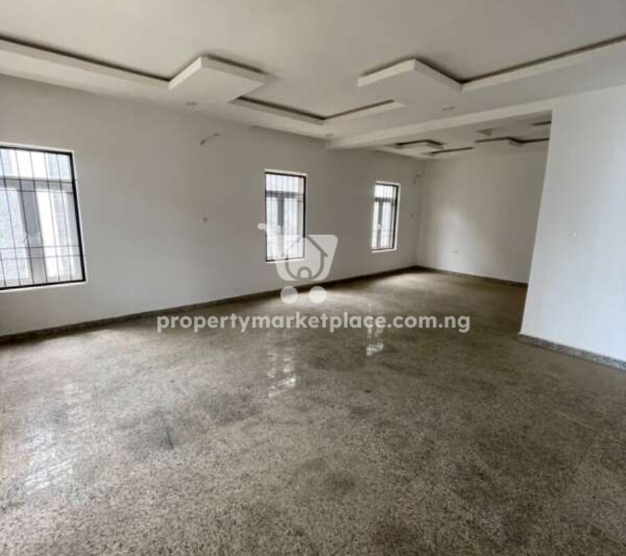 Solidly built 6 bedroom detached duplex with swimming pool