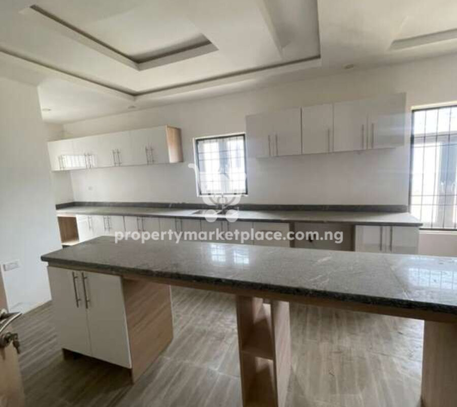 Solidly built 6 bedroom detached duplex with swimming pool