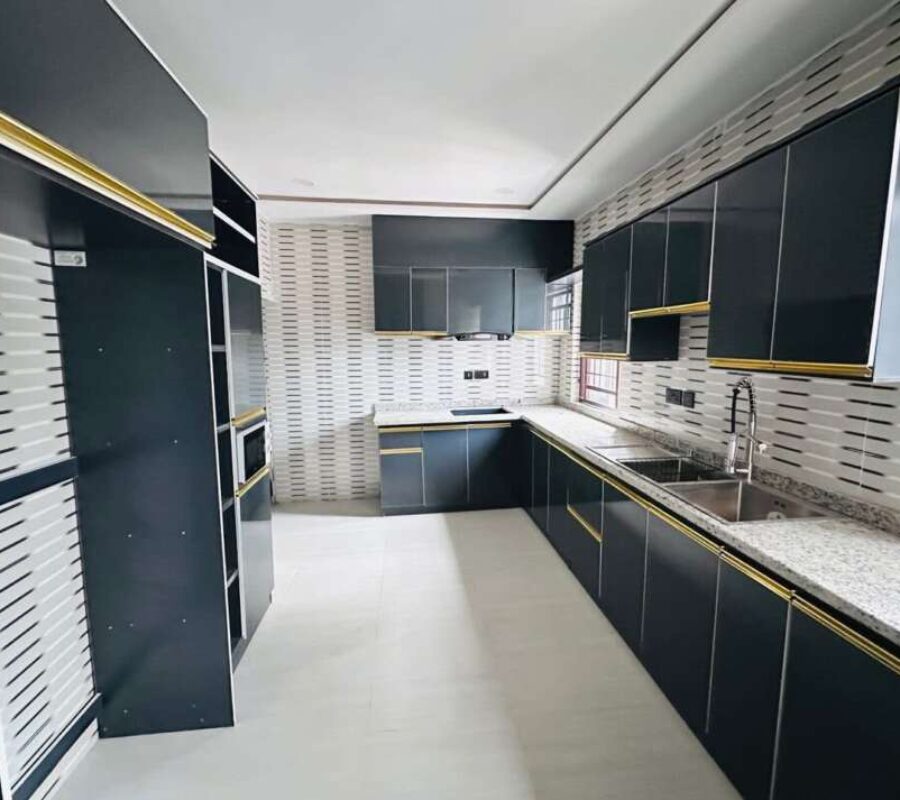 Nicely finished 4 bedroom terrace duplex with Bq