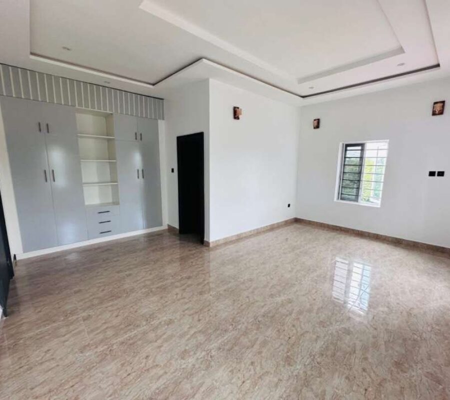 Nicely finished 4 bedroom terrace duplex with Bq