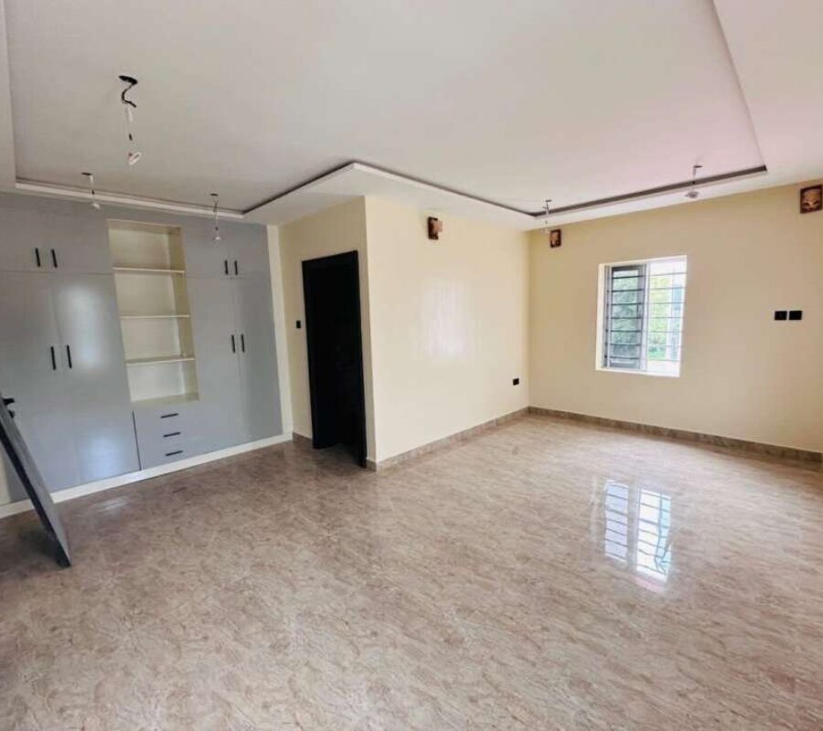 Nicely finished 4 bedroom terrace duplex with Bq