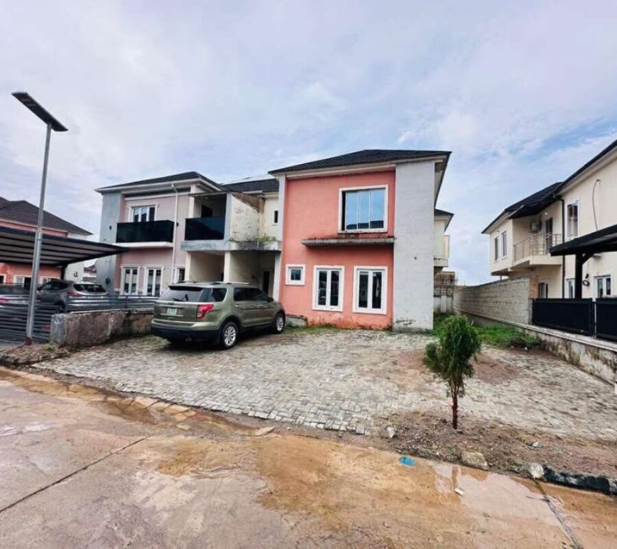 Spacious 4 bedroom semi-detached duplex (semi-finished)