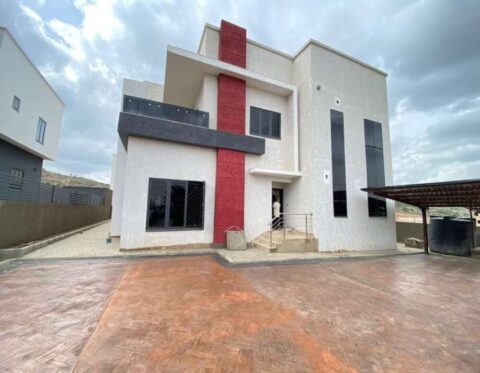 Tastefully finished 4 bedroom detached duplex with a room Bq