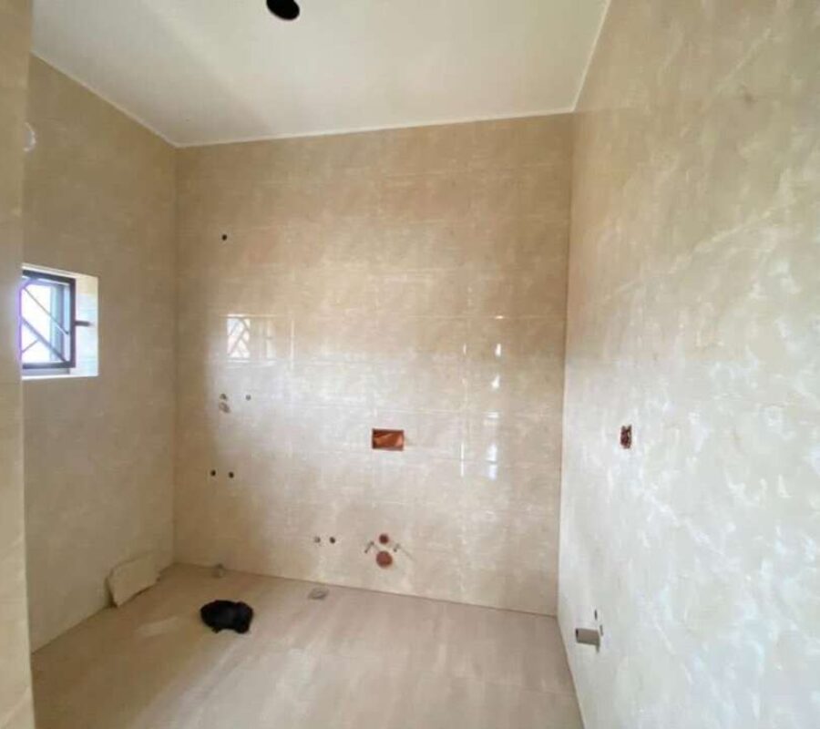 Tastefully finished 4 bedroom detached duplex with a room Bq