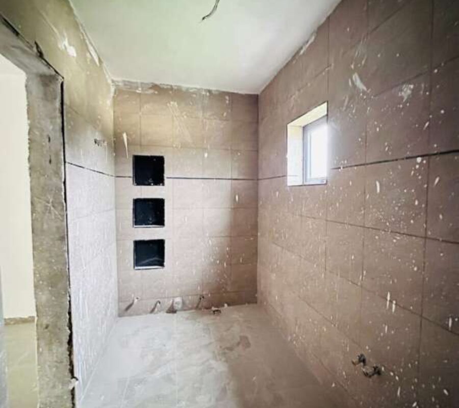 Solidly built 5 bedroom detached duplex with a room Bq
