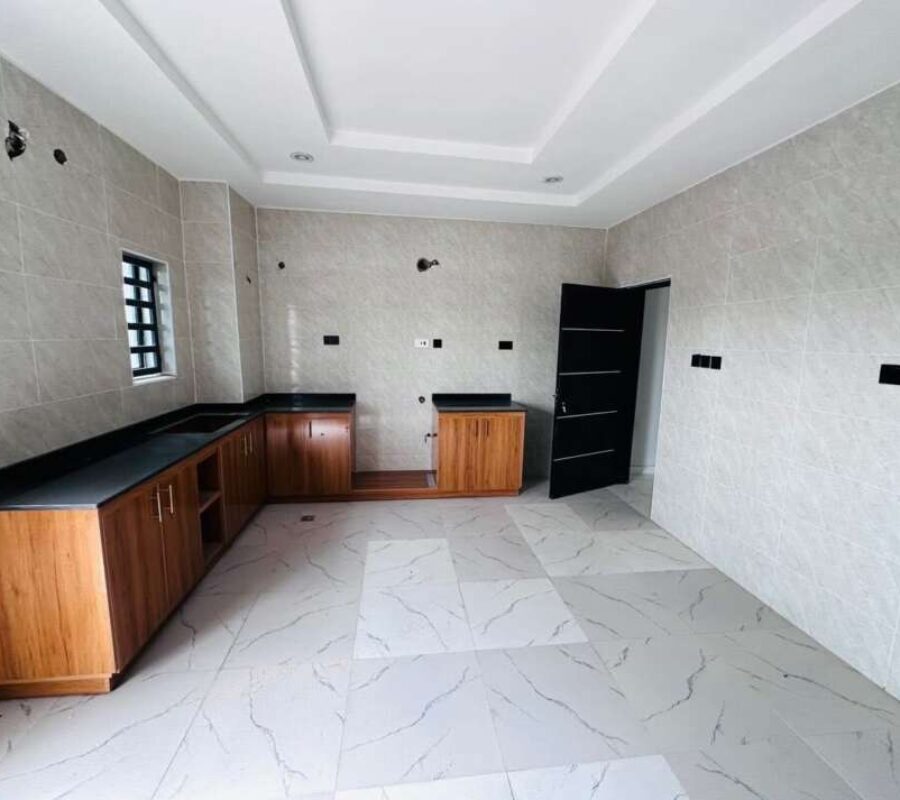 Nice finished 4 bedroom terrace duplex in a nice area