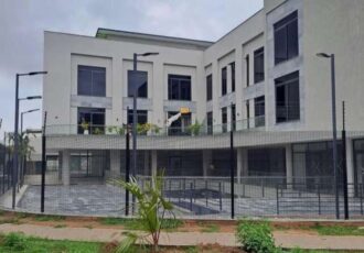 Luxurious 3 bedroom maisonette serviced with swimming pool