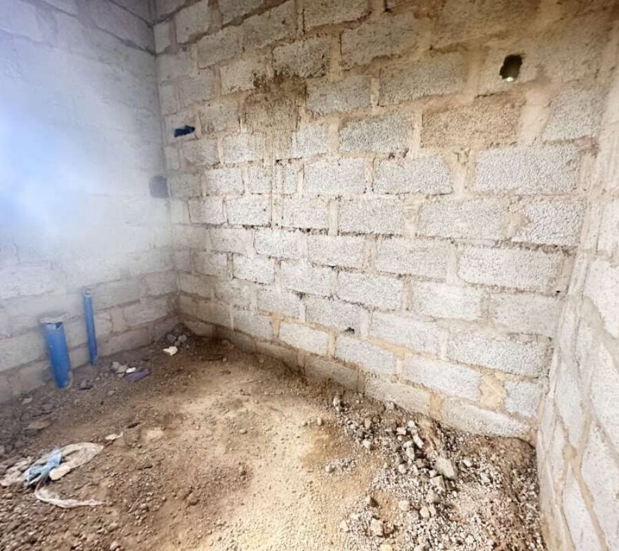Spacious 3 bedroom bungalow in an estate