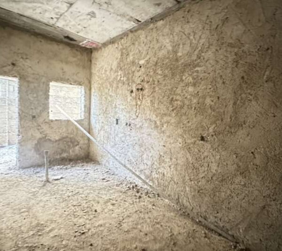 Spacious 4 bedroom terrace duplex with a room Bq