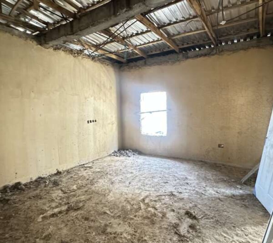 Spacious 4 bedroom terrace duplex with a room Bq