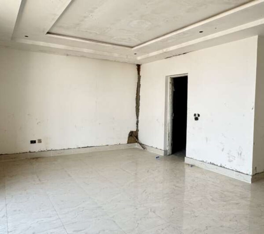Exotic 8 bedroom detached duplex with a Bq
