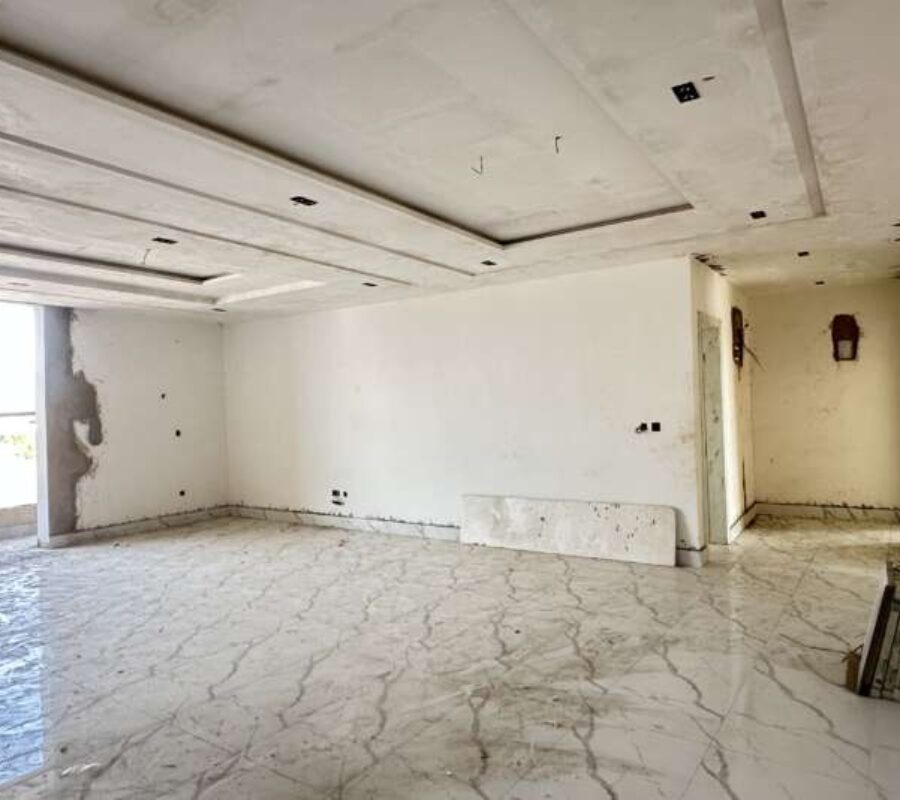 Exotic 8 bedroom detached duplex with a Bq