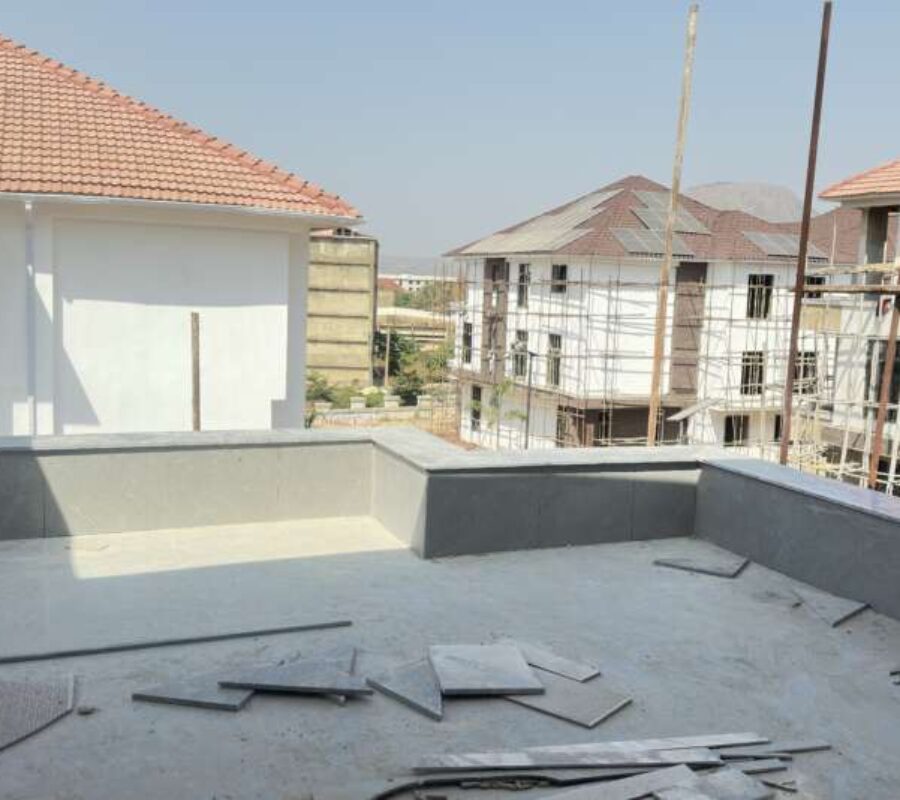 Exotic 8 bedroom detached duplex with a Bq
