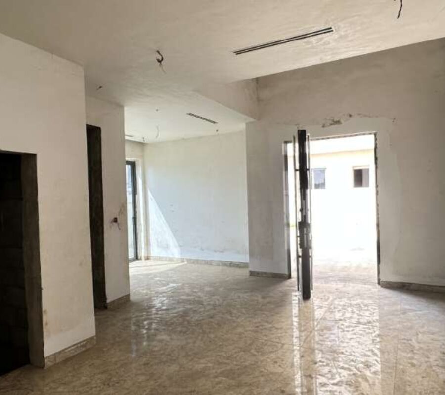 Luxurious 5 bedroom detached duplex with a room Bq