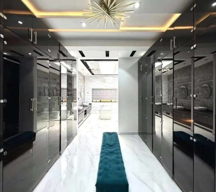 Smart 5 bedroom detached duplex with swimming pool