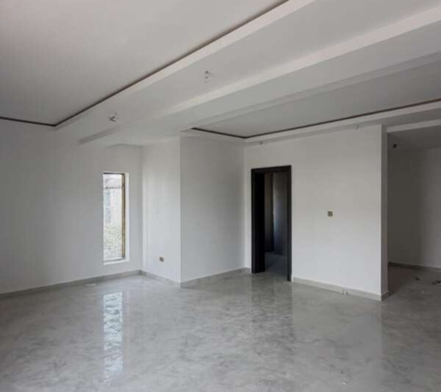 Smart 5 bedroom detached duplex with a room Bq
