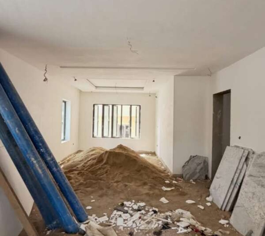 Massive 5 bedroom detached duplex with Bq