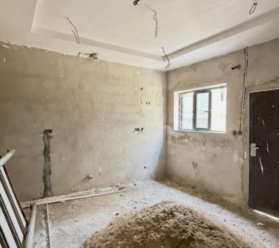 Massive 5 bedroom detached duplex with Bq