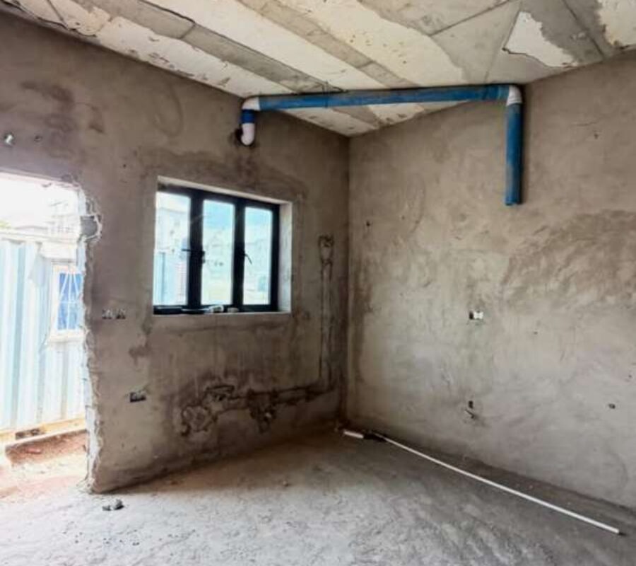 Luxurious 5 bedroom detached duplex with Bq