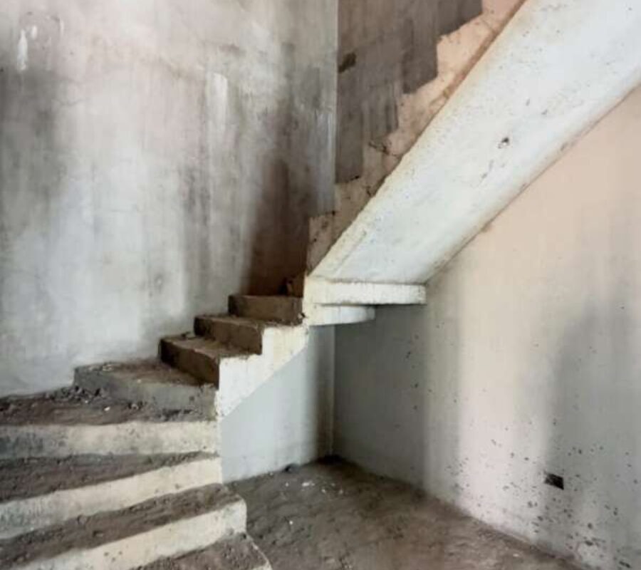 Luxurious 5 bedroom detached duplex with Bq