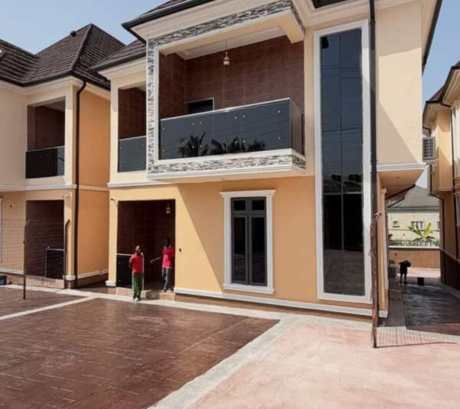 Superbly finished 3 bedroom semi-detached duplex with Bq