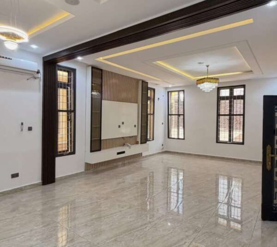Superbly finished 3 bedroom semi-detached duplex with Bq