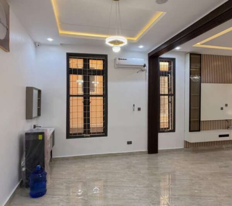 Superbly finished 3 bedroom semi-detached duplex with Bq