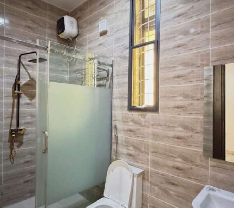 Superbly finished 3 bedroom semi-detached duplex with Bq
