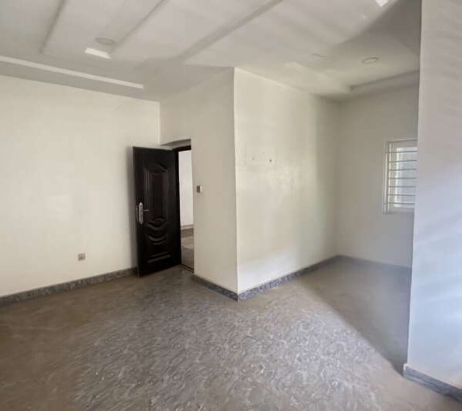 4 bedroom terrace duplex with a room Bq
